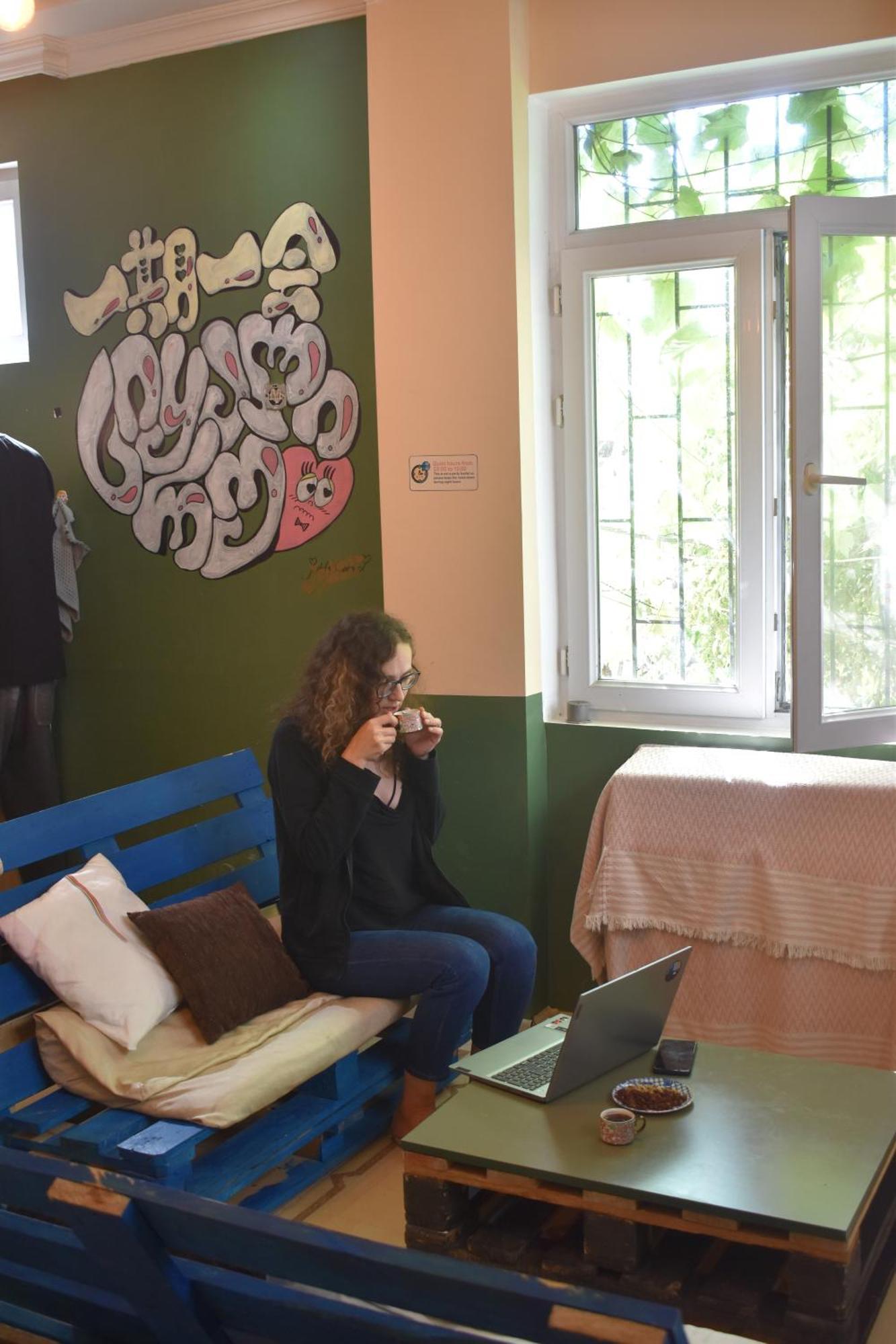 Harmony Backpackers Hostel Batumi Habitación foto