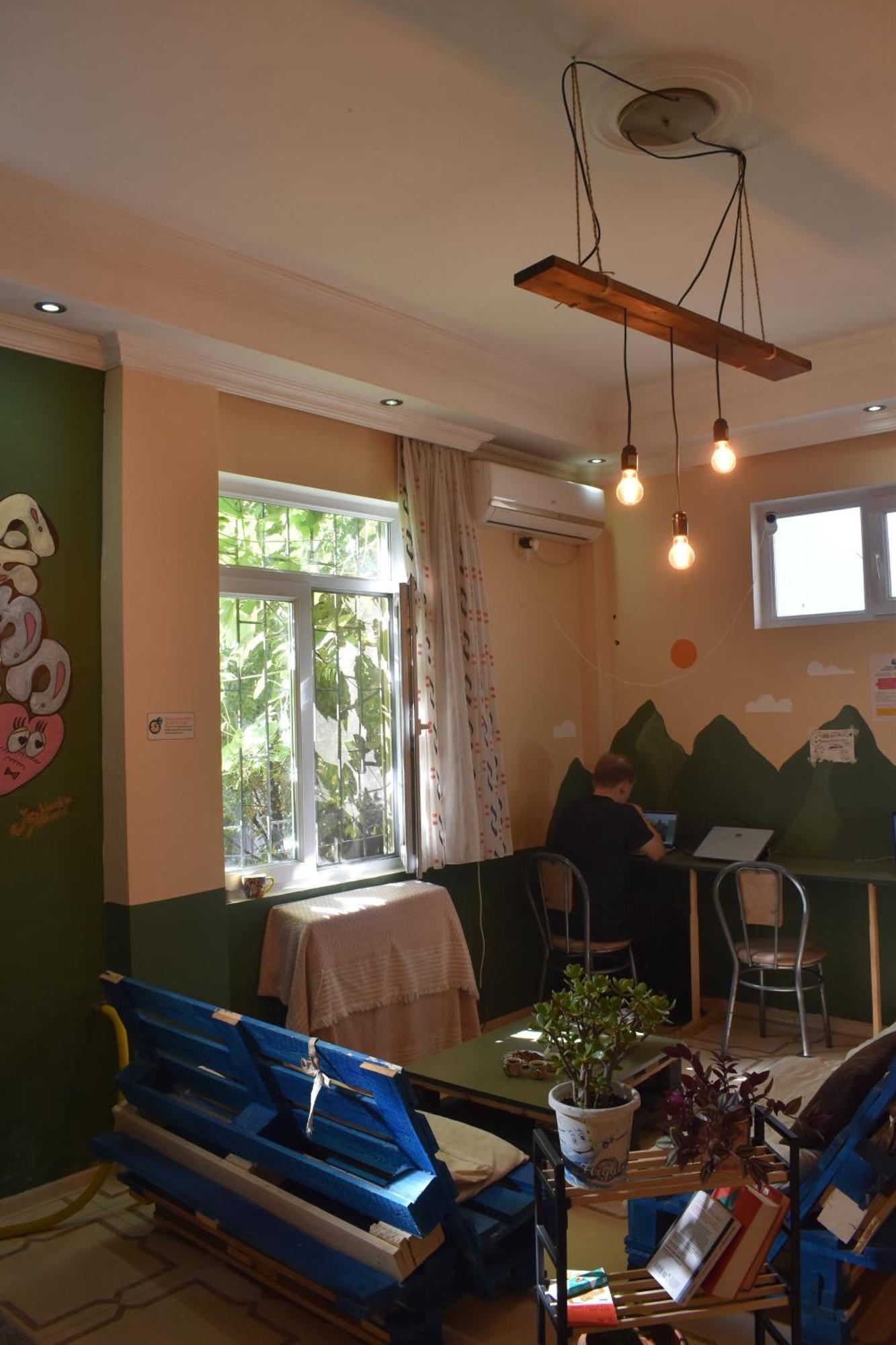 Harmony Backpackers Hostel Batumi Habitación foto